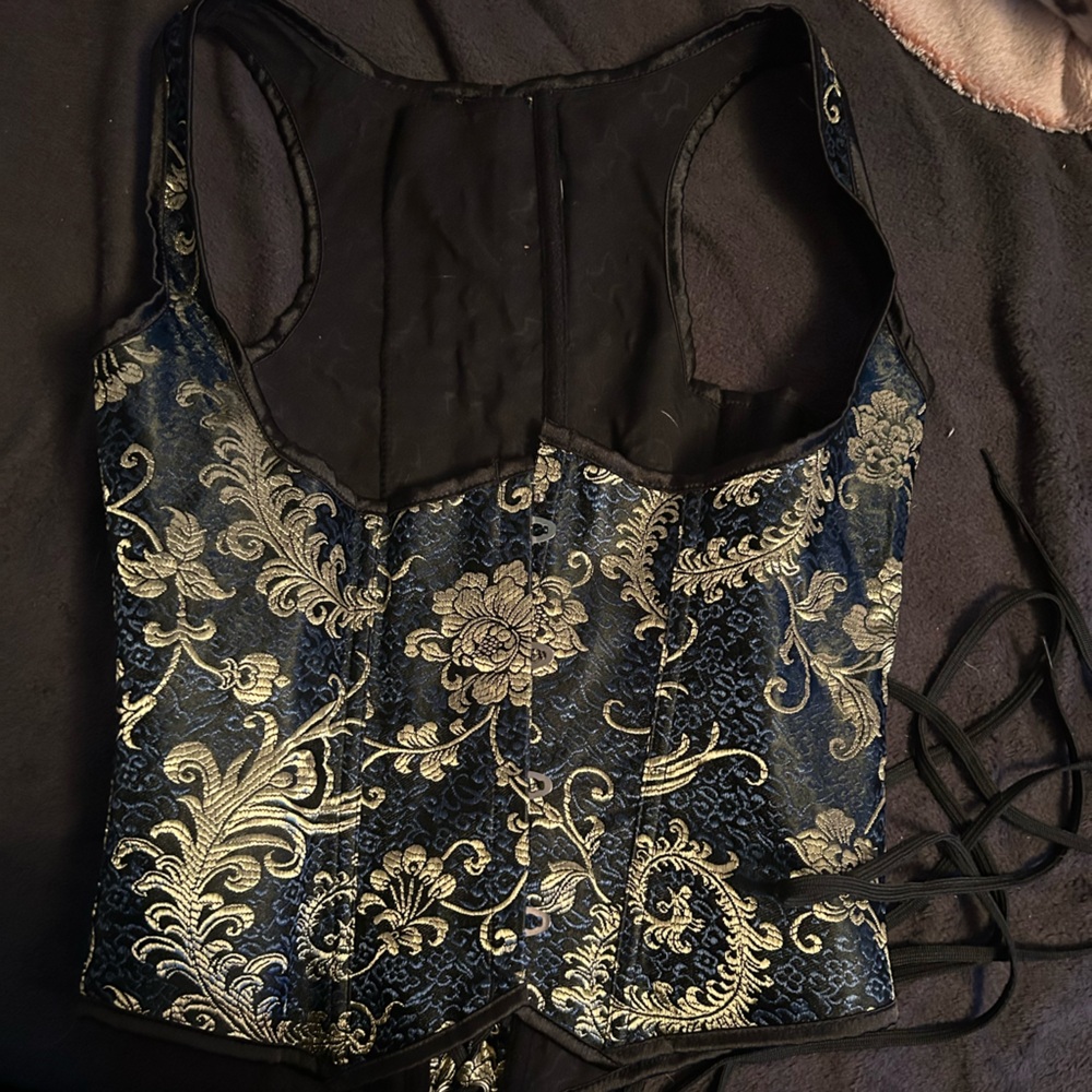 XXL under bust corset